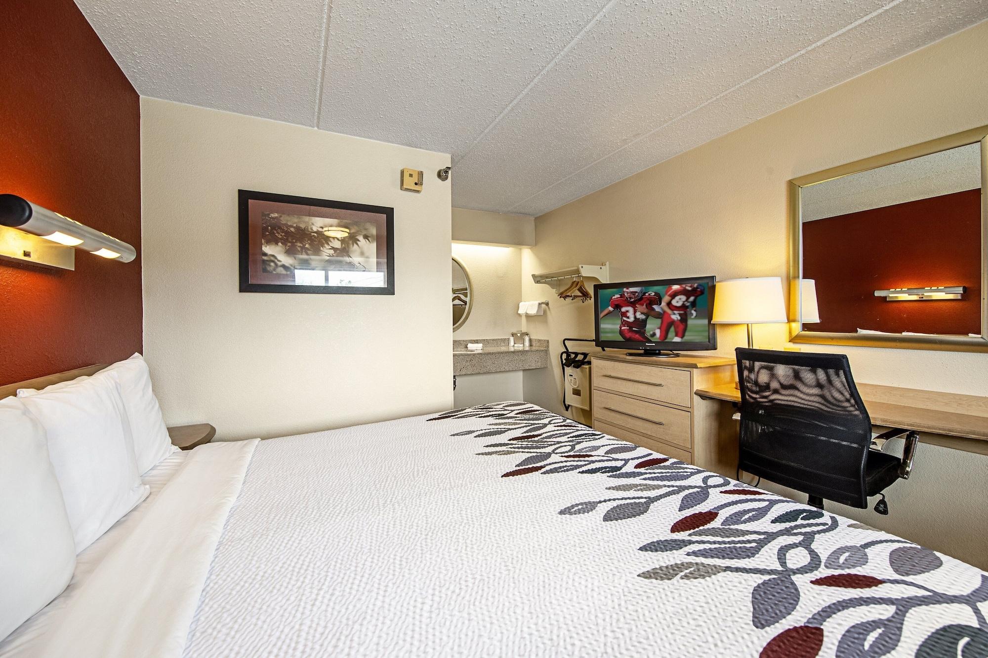 Red Roof Inn Utica Dış mekan fotoğraf