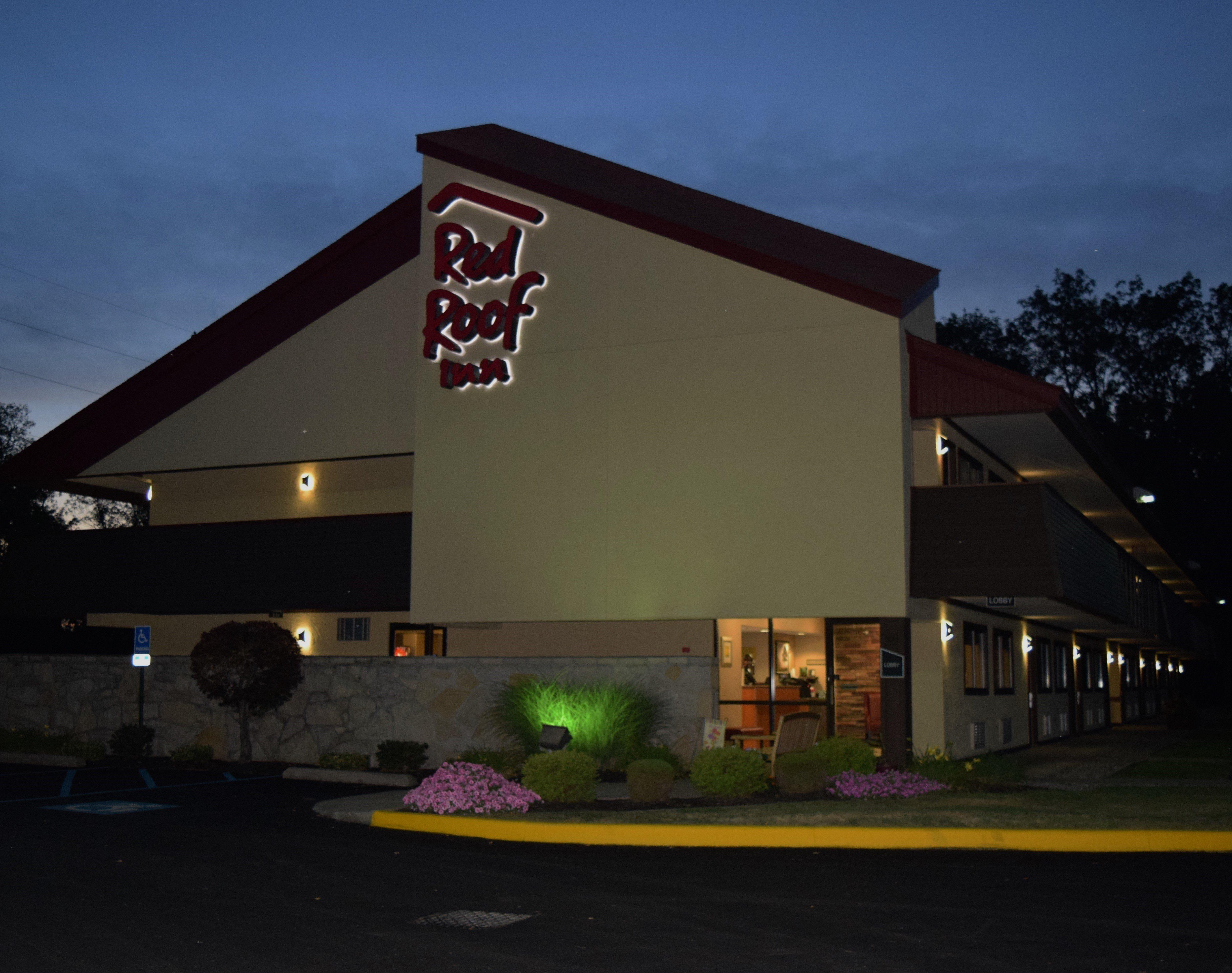 Red Roof Inn Utica Dış mekan fotoğraf